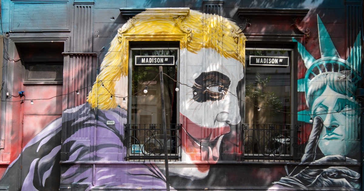 Graffiti: Demokratie in Gefahr?