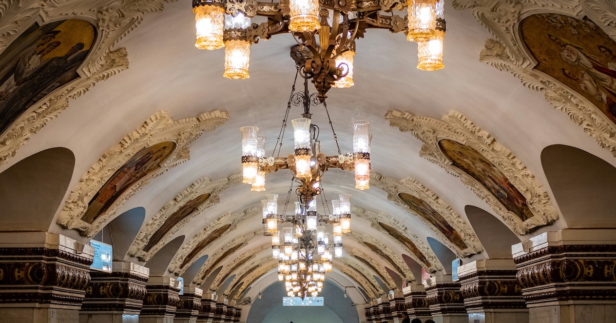 Die Moskauer Metro: Öffentlicher Luxus?